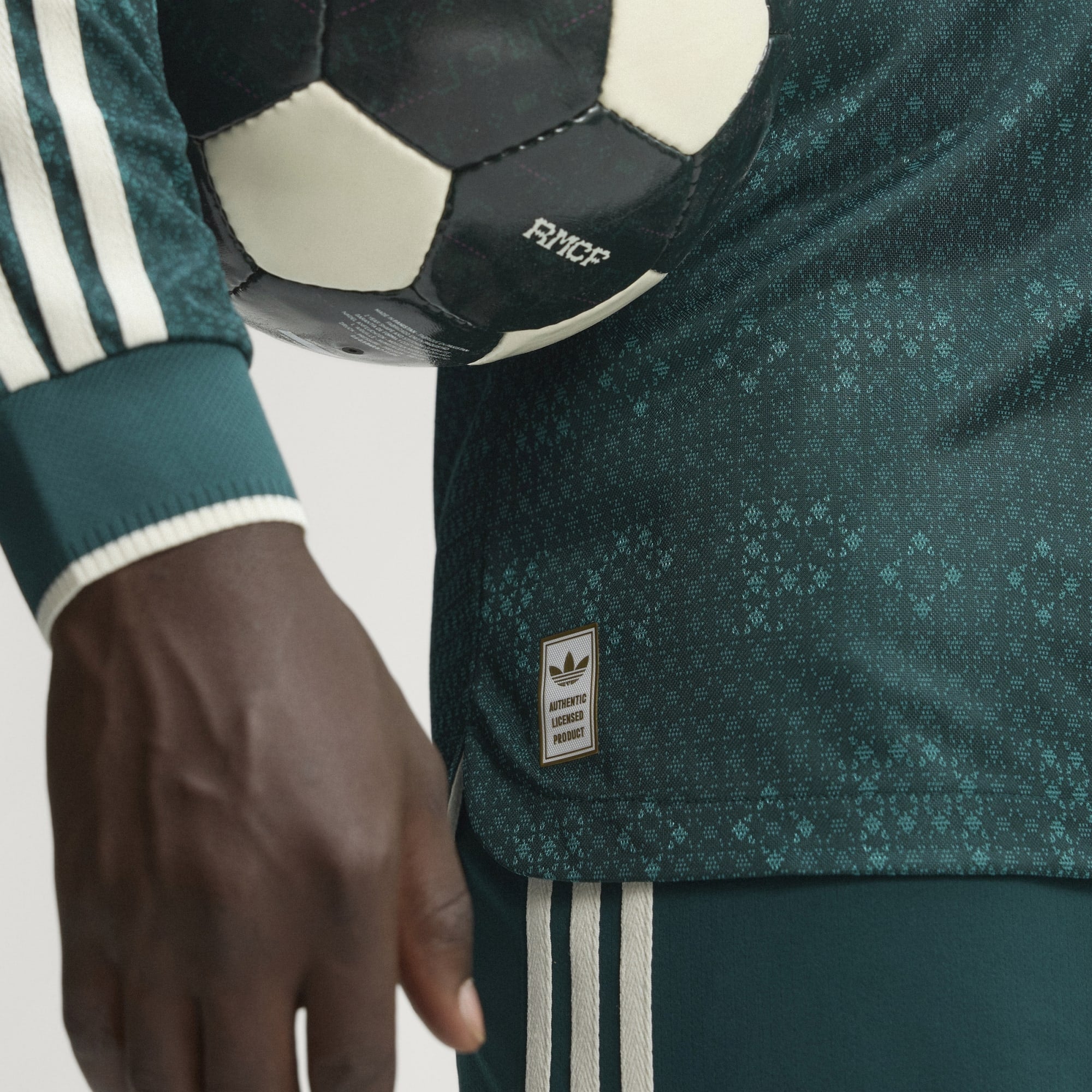Camisa Manga Longa Adidas Real Madrid 2026/27 II Jogador