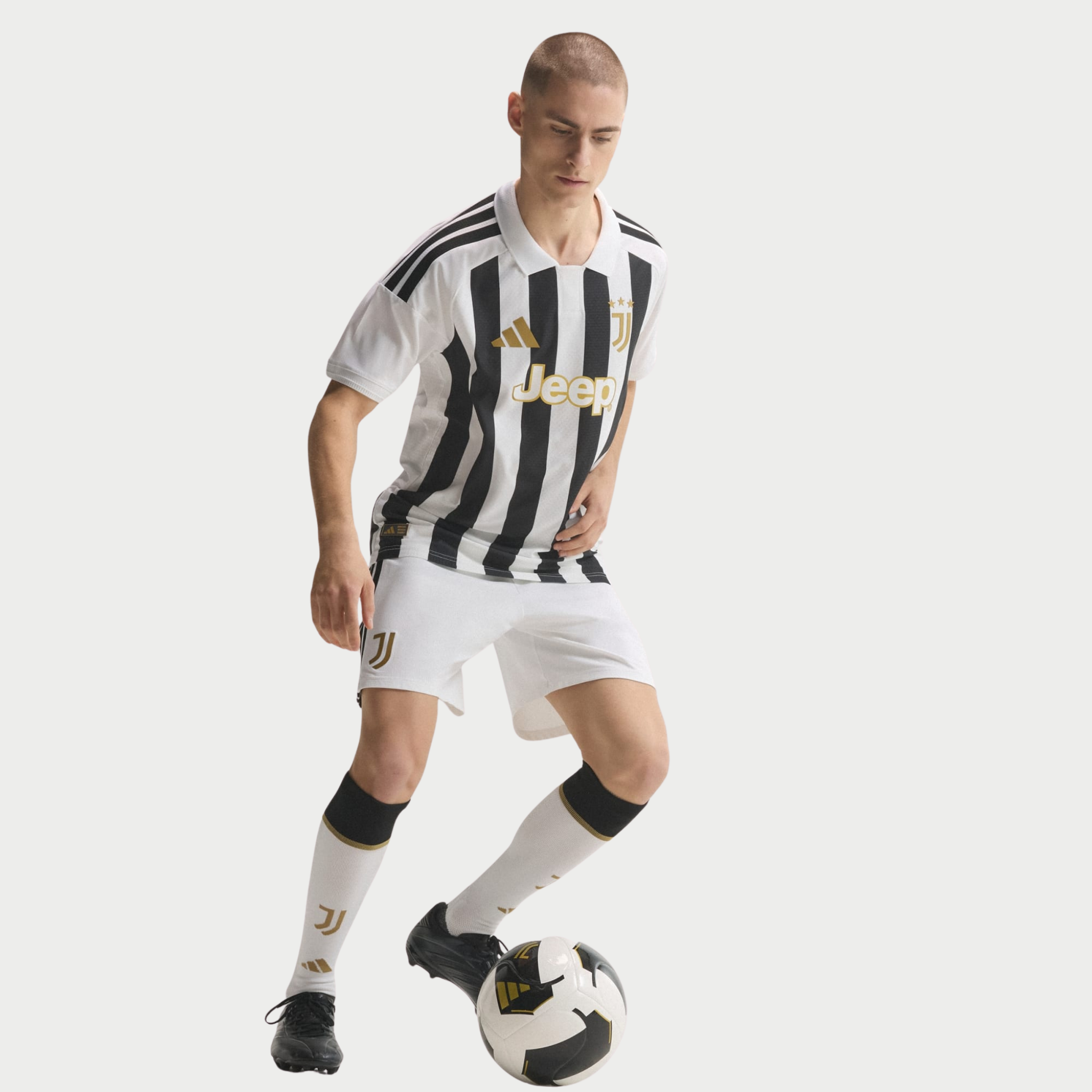 Camisa Adidas Juventus 2026/27 I Jogador